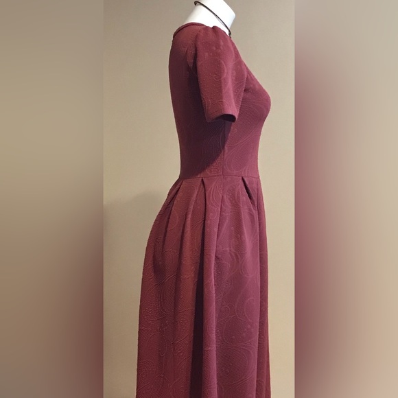 LuLa Roe Red Fit And Flare Short Sleeves Dress Size XS Embroidered Swirl Designs - Picture 3 of 12